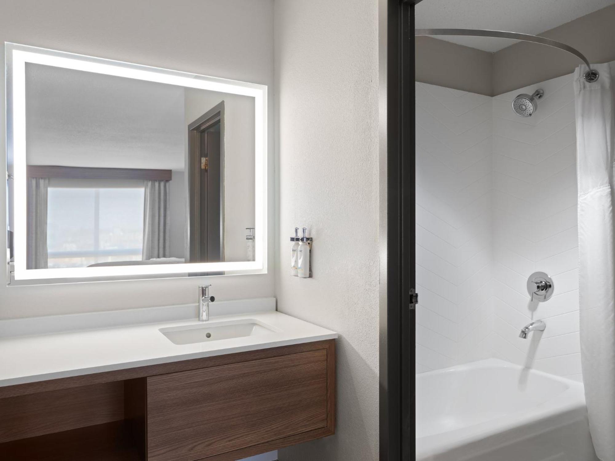 Holiday Inn Portsmouth Downtown By Ihg 外观 照片